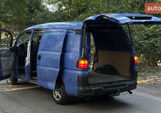 Синий Мицубиси Л 400, объемом двигателя 2.48 л и пробегом 347 тыс. км за 3800 $, фото 6 на Automoto.ua