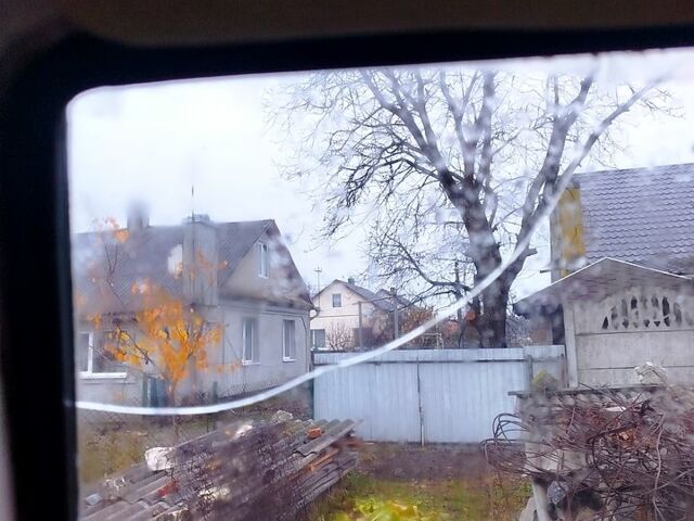 Белый Мицубиси Л300, объемом двигателя 1.6 л и пробегом 270 тыс. км за 650 $, фото 6 на Automoto.ua