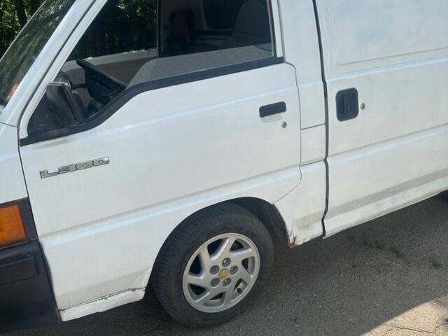 Мицубиси Л300, объемом двигателя 0 л и пробегом 0 тыс. км за 1850 $, фото 1 на Automoto.ua
