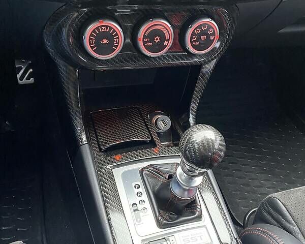 Красный Мицубиси Лансер Эволюшн, объемом двигателя 2 л и пробегом 56 тыс. км за 29000 $, фото 21 на Automoto.ua