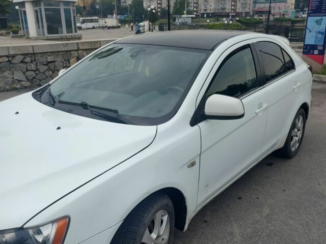 Белый Мицубиси Лансер Спортбэк, объемом двигателя 1.5 л и пробегом 279 тыс. км за 6100 $, фото 2 на Automoto.ua