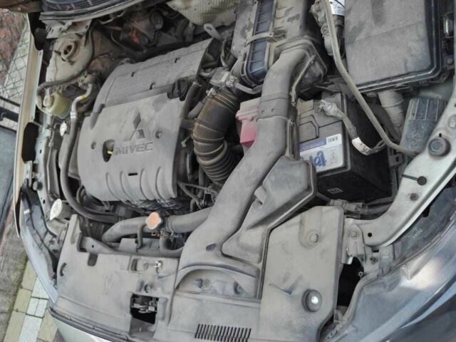 Бежевый Мицубиси Лансер Спортбэк, объемом двигателя 1.8 л и пробегом 204 тыс. км за 7300 $, фото 11 на Automoto.ua