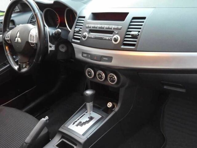 Бежевый Мицубиси Лансер Спортбэк, объемом двигателя 1.8 л и пробегом 204 тыс. км за 7300 $, фото 3 на Automoto.ua