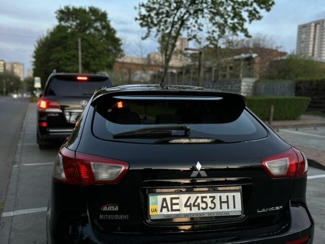 Чорний Міцубісі Лансер Спортбек, об'ємом двигуна 1.8 л та пробігом 264 тис. км за 7200 $, фото 2 на Automoto.ua