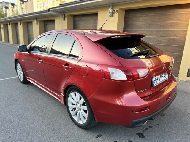 Червоний Міцубісі Лансер Спортбек, об'ємом двигуна 2 л та пробігом 130 тис. км за 7500 $, фото 2 на Automoto.ua
