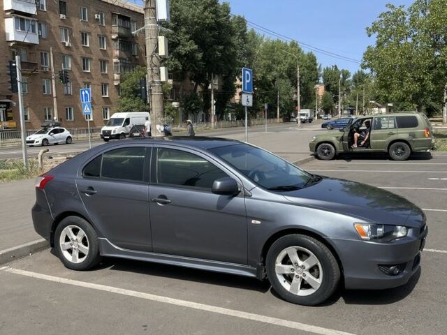Серый Мицубиси Лансер Спортбэк, объемом двигателя 1.8 л и пробегом 277 тыс. км за 6500 $, фото 2 на Automoto.ua