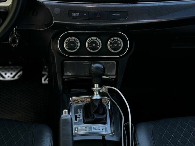 Синій Міцубісі Лансер Спортбек, об'ємом двигуна 2 л та пробігом 185 тис. км за 7499 $, фото 5 на Automoto.ua