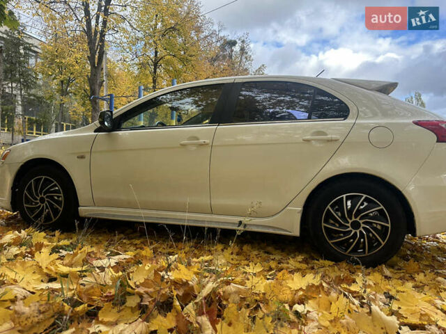Мицубиси Лансер 2008 в Харькове на Automoto.ua Белый Мицубиси Лансер, объемом двигателя 1.8 л и пробегом 205 тыс. км за 6500 $, фото 13 на Automoto.ua