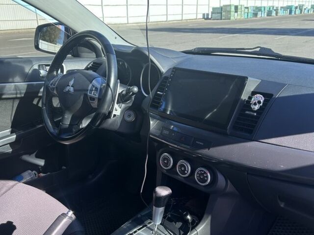 Белый Мицубиси Лансер, объемом двигателя 1.8 л и пробегом 160 тыс. км за 8500 $, фото 4 на Automoto.ua