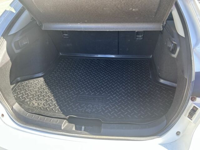 Белый Мицубиси Лансер, объемом двигателя 1.8 л и пробегом 160 тыс. км за 8500 $, фото 5 на Automoto.ua