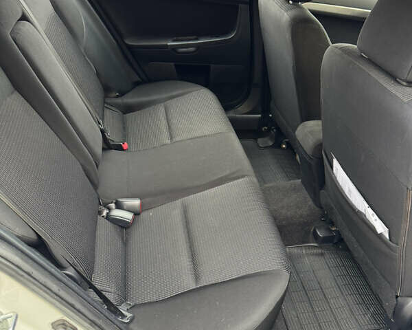 Белый Мицубиси Лансер, объемом двигателя 1.8 л и пробегом 258 тыс. км за 6100 $, фото 4 на Automoto.ua