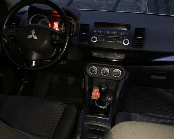 Белый Мицубиси Лансер, объемом двигателя 1.8 л и пробегом 215 тыс. км за 7000 $, фото 10 на Automoto.ua