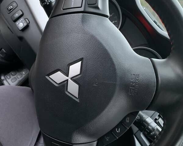 Белый Мицубиси Лансер, объемом двигателя 1.8 л и пробегом 214 тыс. км за 7000 $, фото 18 на Automoto.ua