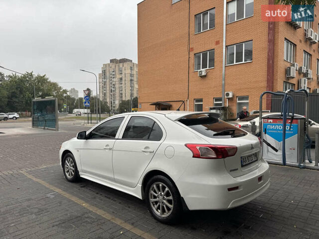 Белый Мицубиси Лансер, объемом двигателя 1.8 л и пробегом 151 тыс. км за 7350 $, фото 6 на Automoto.ua