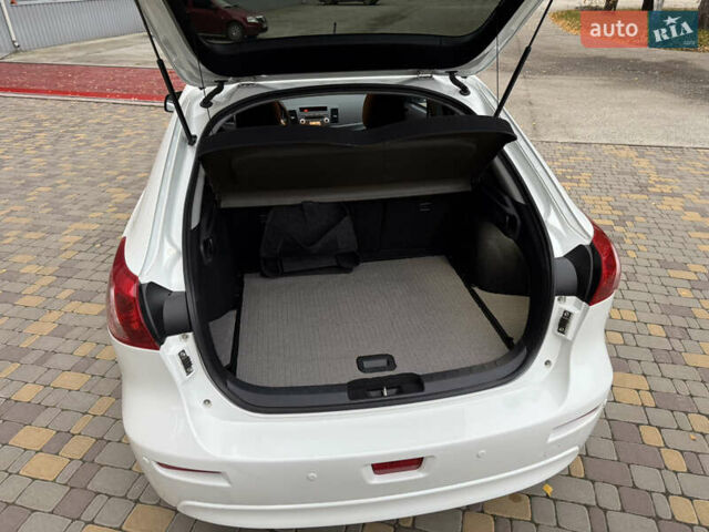 Мицубиси Лансер 2010 в Броварах на Automoto.ua Белый Мицубиси Лансер, объемом двигателя 1.8 л и пробегом 160 тыс. км за 7600 $, фото 7 на Automoto.ua