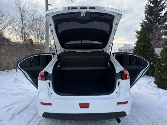 Білий Міцубісі Lancer, об'ємом двигуна 1.8 л та пробігом 173 тис. км за 6200 $, фото 7 на Automoto.ua