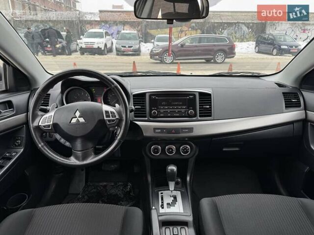 Белый Мицубиси Лансер, объемом двигателя 0 л и пробегом 154 тыс. км за 9800 $, фото 27 на Automoto.ua