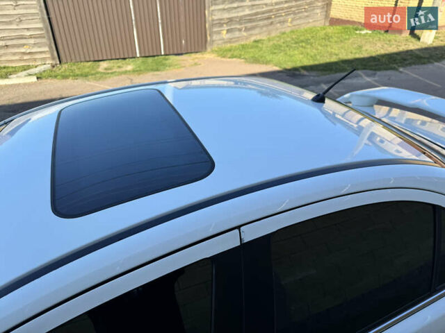 Белый Мицубиси Лансер, объемом двигателя 1.47 л и пробегом 230 тыс. км за 5800 $, фото 14 на Automoto.ua