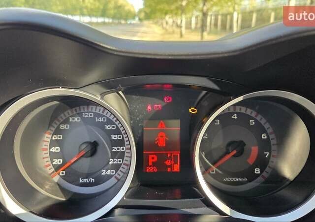 Белый Мицубиси Лансер, объемом двигателя 2 л и пробегом 185 тыс. км за 7600 $, фото 18 на Automoto.ua