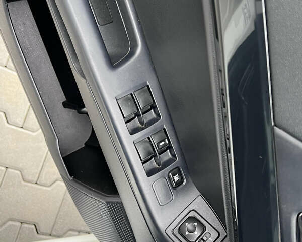 Белый Мицубиси Лансер, объемом двигателя 1.59 л и пробегом 145 тыс. км за 7500 $, фото 15 на Automoto.ua