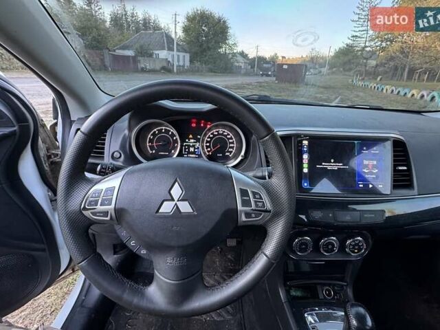 Білий Міцубісі Lancer, об'ємом двигуна 1.6 л та пробігом 180 тис. км за 7500 $, фото 8 на Automoto.ua