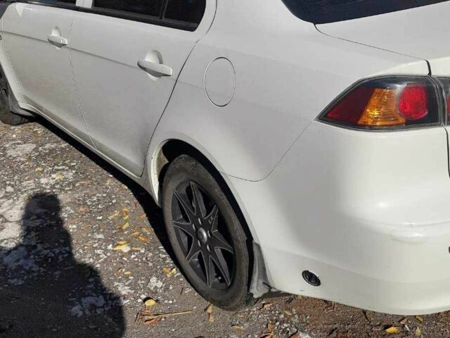 Білий Міцубісі Lancer, об'ємом двигуна 1.6 л та пробігом 113 тис. км за 7500 $, фото 2 на Automoto.ua