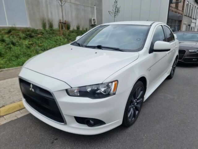 Белый Мицубиси Лансер, объемом двигателя 1.8 л и пробегом 82 тыс. км за 8800 $, фото 2 на Automoto.ua