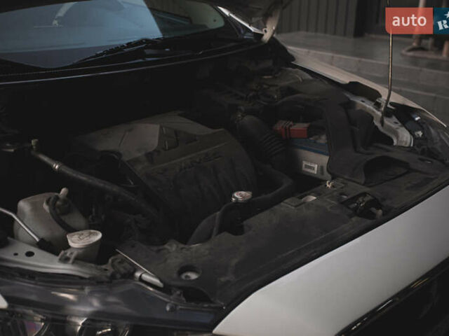 Білий Міцубісі Lancer, об'ємом двигуна 1.6 л та пробігом 248 тис. км за 8500 $, фото 30 на Automoto.ua