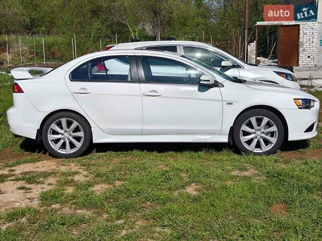 Белый Мицубиси Лансер, объемом двигателя 2.4 л и пробегом 52 тыс. км за 12100 $, фото 4 на Automoto.ua