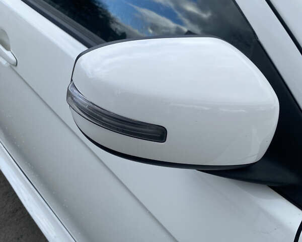 Мицубиси Лансер 2015 в Остоге на Automoto.ua Белый Мицубиси Лансер, объемом двигателя 2 л и пробегом 131 тыс. км за 9000 $, фото 6 на Automoto.ua