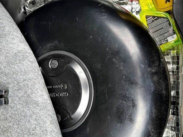 Белый Мицубиси Лансер, объемом двигателя 2 л и пробегом 100 тыс. км за 8750 $, фото 8 на Automoto.ua