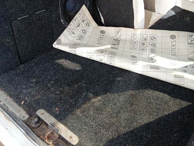 Білий Міцубісі Lancer, об'ємом двигуна 1.5 л та пробігом 280 тис. км за 601 $, фото 14 на Automoto.ua