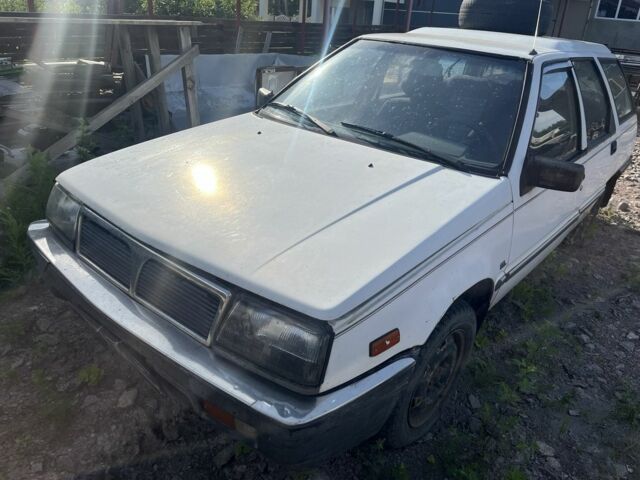 Белый Мицубиси Лансер, объемом двигателя 1.9 л и пробегом 438 тыс. км за 463 $, фото 2 на Automoto.ua