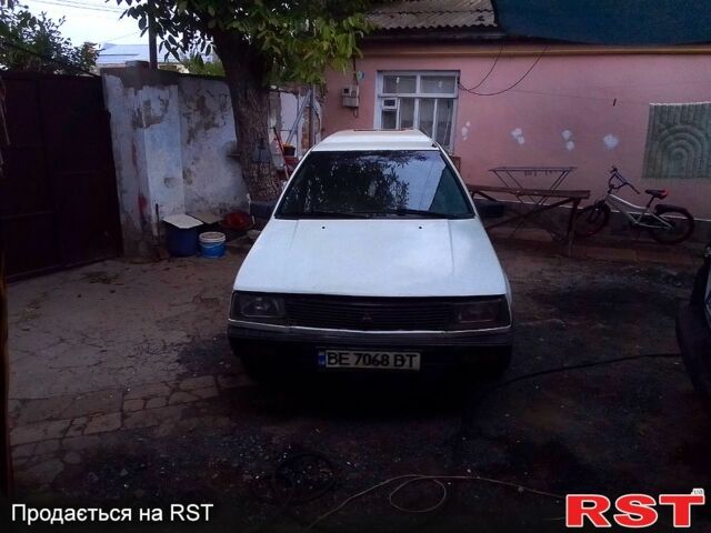 Белый Мицубиси Лансер, объемом двигателя 1.5 л и пробегом 290 тыс. км за 1200 $, фото 3 на Automoto.ua