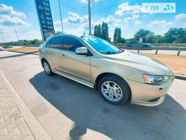 Бежевий Міцубісі Lancer, об'ємом двигуна 1.8 л та пробігом 281 тис. км за 6800 $, фото 4 на Automoto.ua