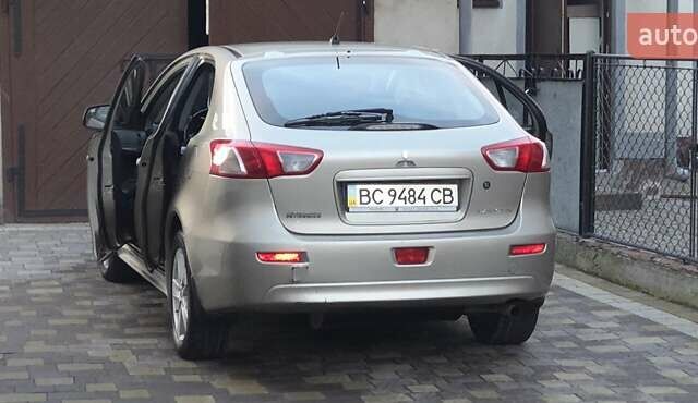 Бежевий Міцубісі Lancer, об'ємом двигуна 1.8 л та пробігом 204 тис. км за 7300 $, фото 1 на Automoto.ua