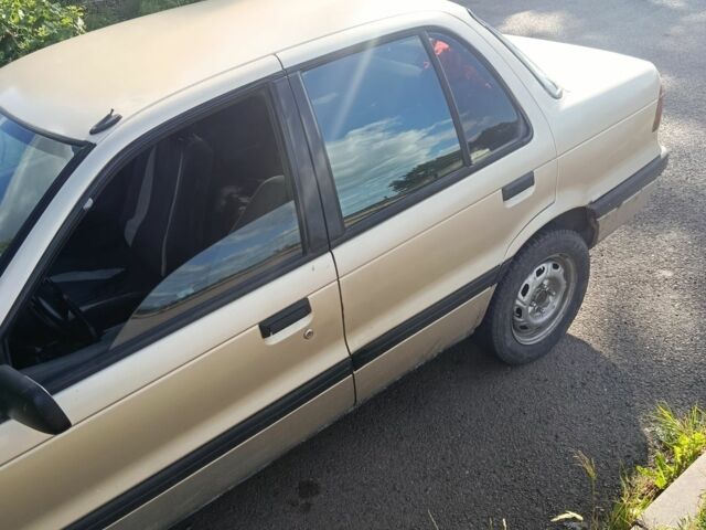 Бежевый Мицубиси Лансер, объемом двигателя 1.8 л и пробегом 380 тыс. км за 1000 $, фото 1 на Automoto.ua