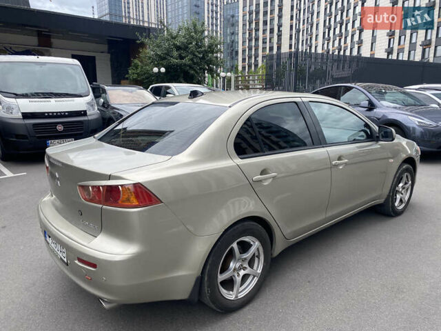 Міцубісі Lancer 2007 у Києві на Automoto.ua Бежевий Міцубісі Lancer, об'ємом двигуна 1.5 л та пробігом 236 тис. км за 5200 $, фото 1 на Automoto.ua