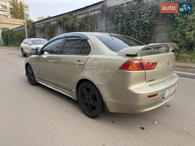 Бежевый Мицубиси Лансер, объемом двигателя 2 л и пробегом 238 тыс. км за 5500 $, фото 4 на Automoto.ua