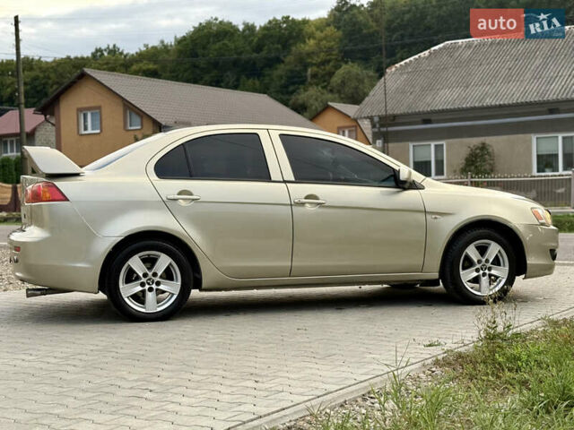 Бежевый Мицубиси Лансер, объемом двигателя 1.5 л и пробегом 320 тыс. км за 4550 $, фото 8 на Automoto.ua