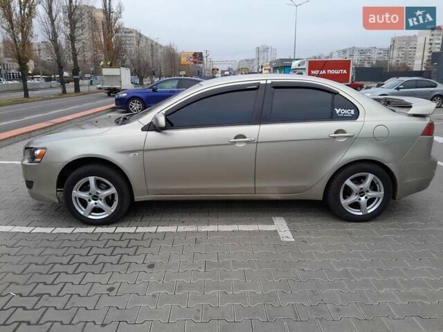 Бежевый Мицубиси Лансер, объемом двигателя 1.5 л и пробегом 310 тыс. км за 5300 $, фото 2 на Automoto.ua