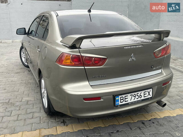 Бежевый Мицубиси Лансер, объемом двигателя 2 л и пробегом 230 тыс. км за 5599 $, фото 3 на Automoto.ua