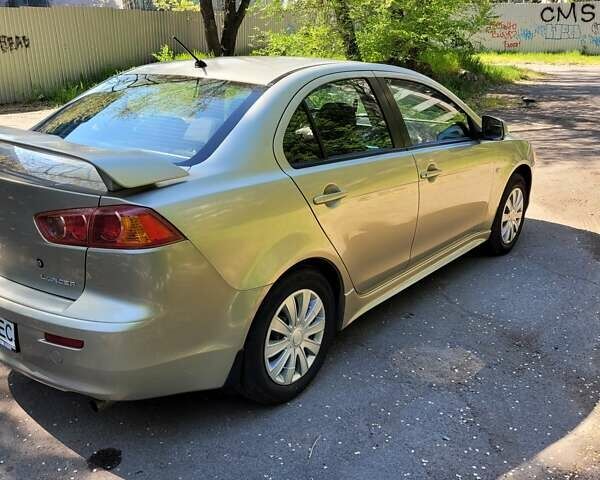 Мицубиси Лансер 2007 в Запорожье на Automoto.ua Бежевый Мицубиси Лансер, объемом двигателя 2 л и пробегом 114 тыс. км за 7450 $, фото 12 на Automoto.ua