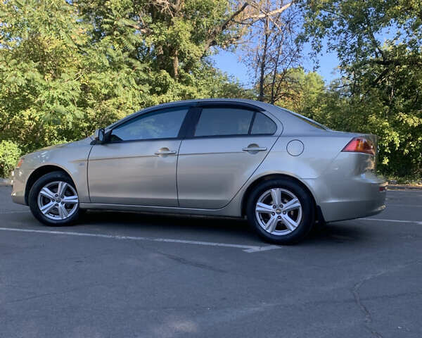Бежевий Міцубісі Lancer, об'ємом двигуна 1.5 л та пробігом 225 тис. км за 5700 $, фото 7 на Automoto.ua