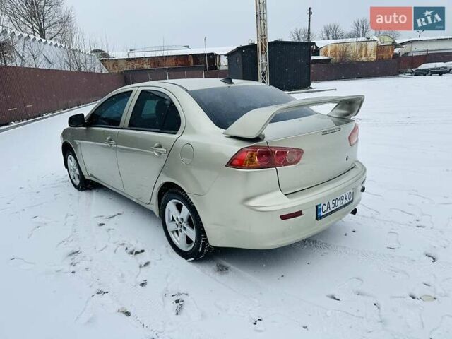 Бежевый Мицубиси Лансер, объемом двигателя 1.5 л и пробегом 380 тыс. км за 5000 $, фото 3 на Automoto.ua