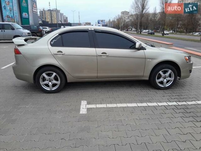 Бежевый Мицубиси Лансер, объемом двигателя 1.5 л и пробегом 310 тыс. км за 5300 $, фото 3 на Automoto.ua