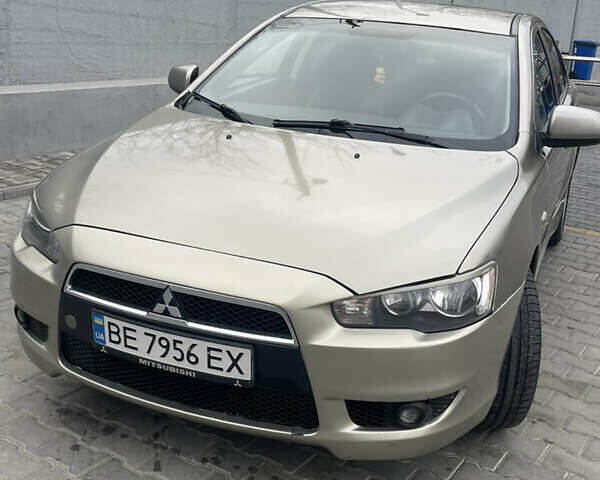 Бежевый Мицубиси Лансер, объемом двигателя 2 л и пробегом 230 тыс. км за 5599 $, фото 12 на Automoto.ua