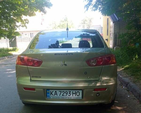 Бежевий Міцубісі Lancer, об'ємом двигуна 1.5 л та пробігом 232 тис. км за 4999 $, фото 5 на Automoto.ua