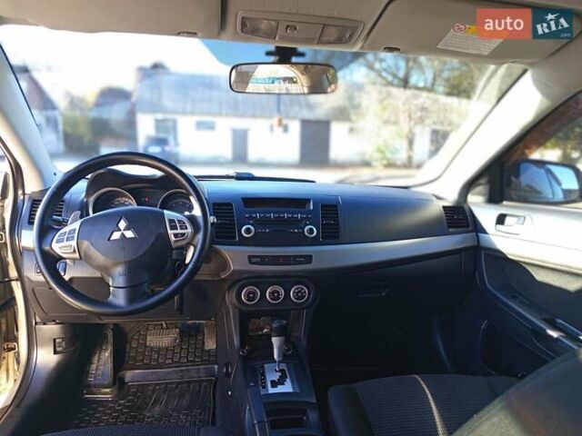Міцубісі Lancer 2007 у Христиновке на Automoto.ua Бежевий Міцубісі Lancer, об'ємом двигуна 2 л та пробігом 141 тис. км за 6500 $, фото 4 на Automoto.ua