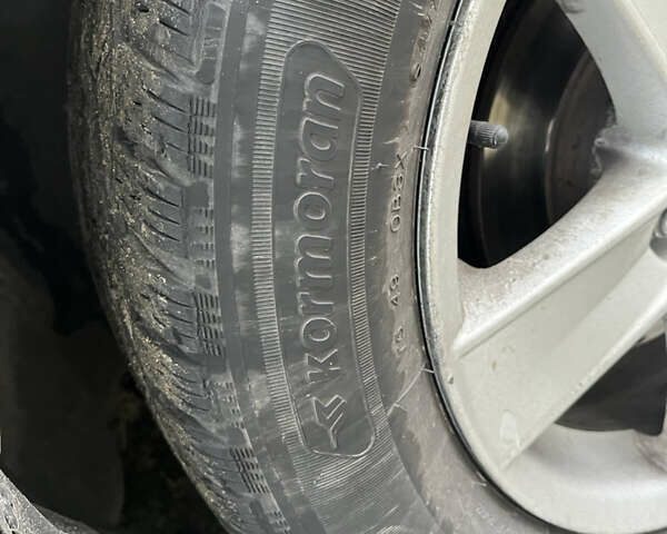 Бежевый Мицубиси Лансер, объемом двигателя 2 л и пробегом 278 тыс. км за 3100 $, фото 29 на Automoto.ua